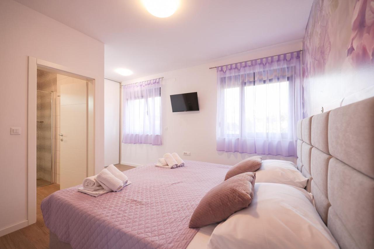 Apartmani Mato 1 Zara Esterno foto