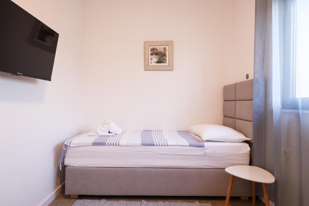 Apartmani Mato 1 Zara Esterno foto